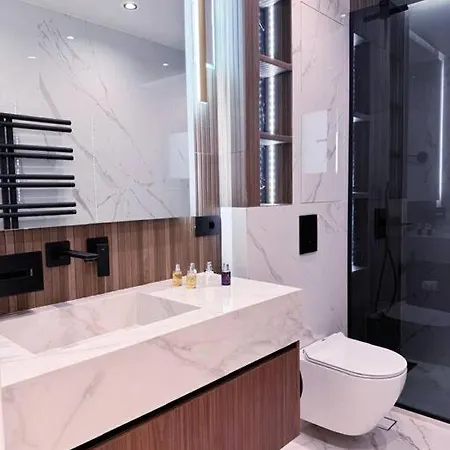 Ecostay Celebrity 2 Bdr Luxurious By The Sea# Athens