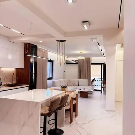Ecostay Celebrity 2 Bdr Luxurious By The Sea# Apartment *